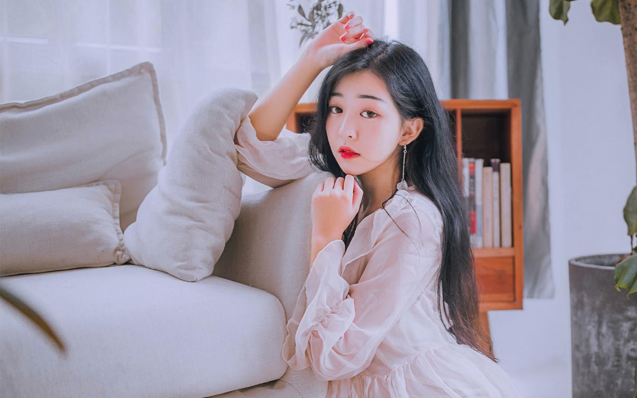 重庆高温红色预警两连发 防空洞成避暑“天堂”